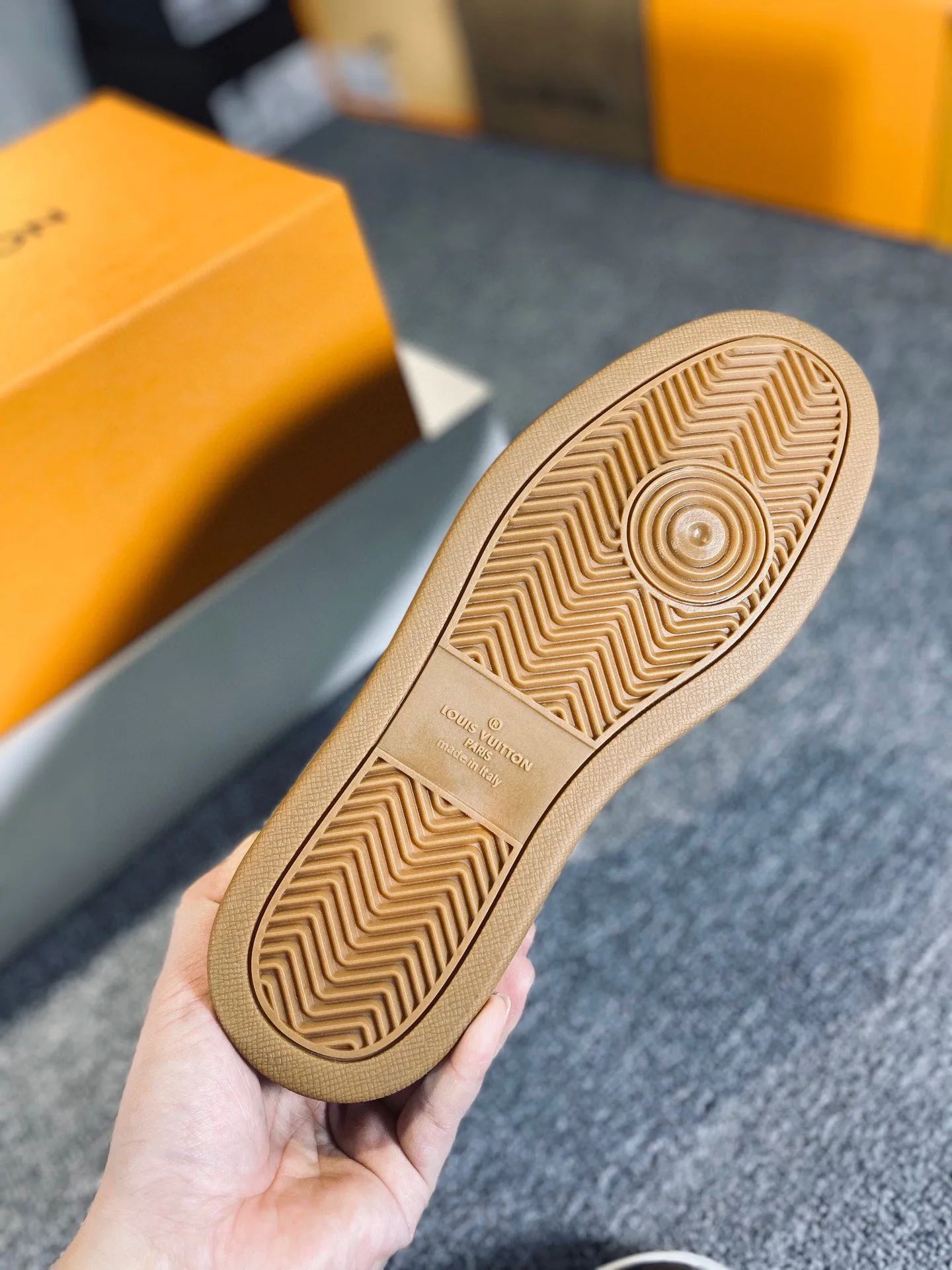 Louis Vuitton Rivoli Sneaker Gray And Brown - Image 3