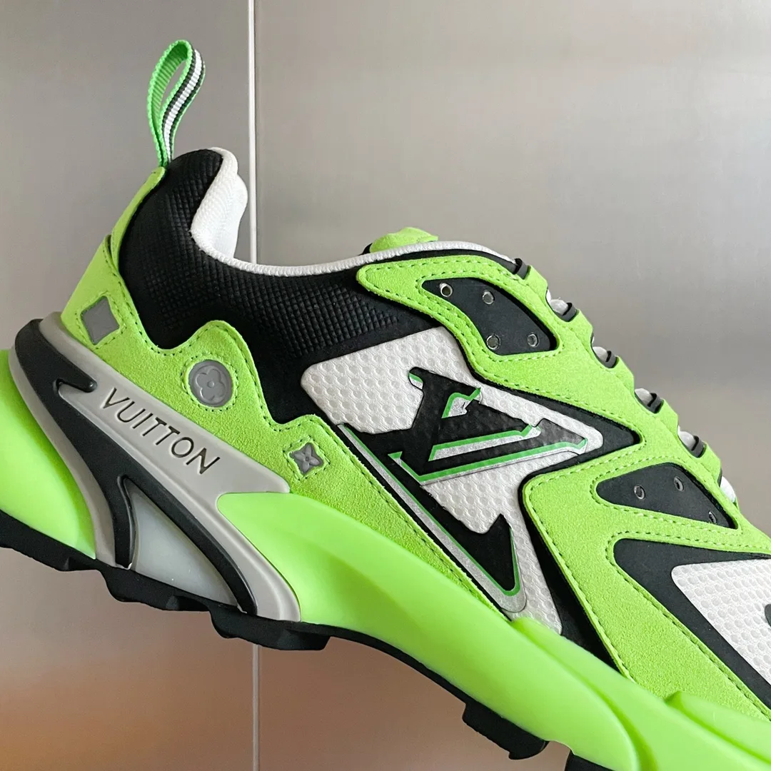 Louis Vuitton LV Runner Tatic Sneaker Green LV 1A9JER - Image 3