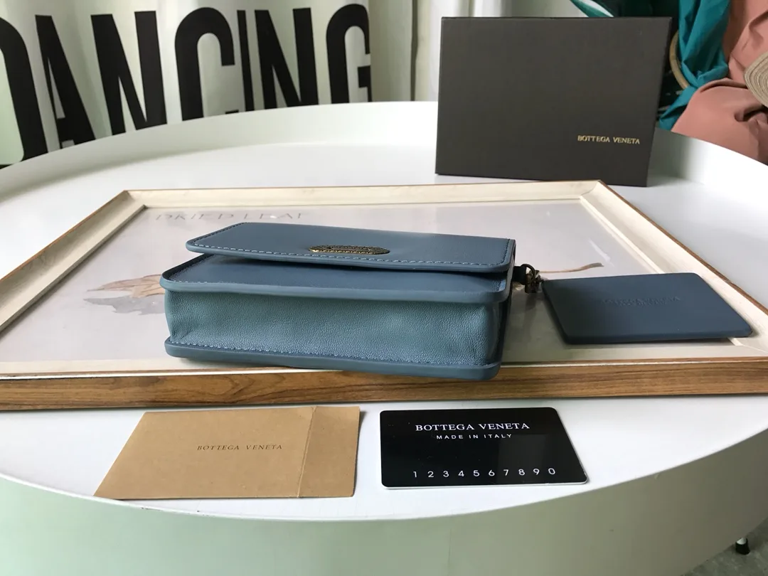 Alternative view of Bottega Veneta Crossbody Blue