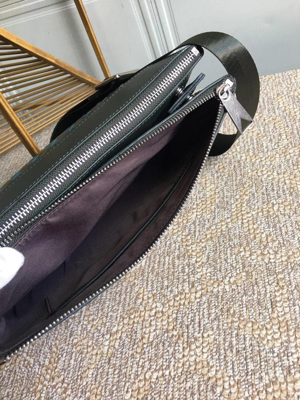 Alternative view of Bottega Veneta Classic Intrecciato Green