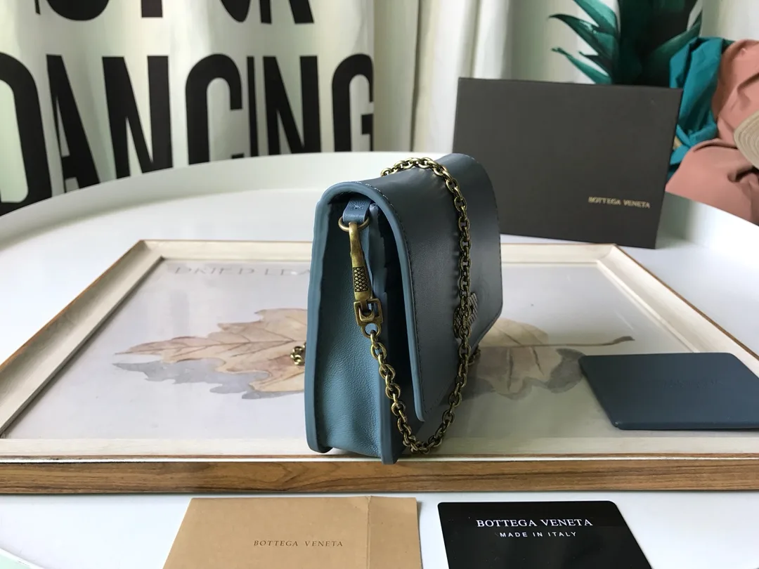 Bottega Veneta Crossbody Blue - Image 5