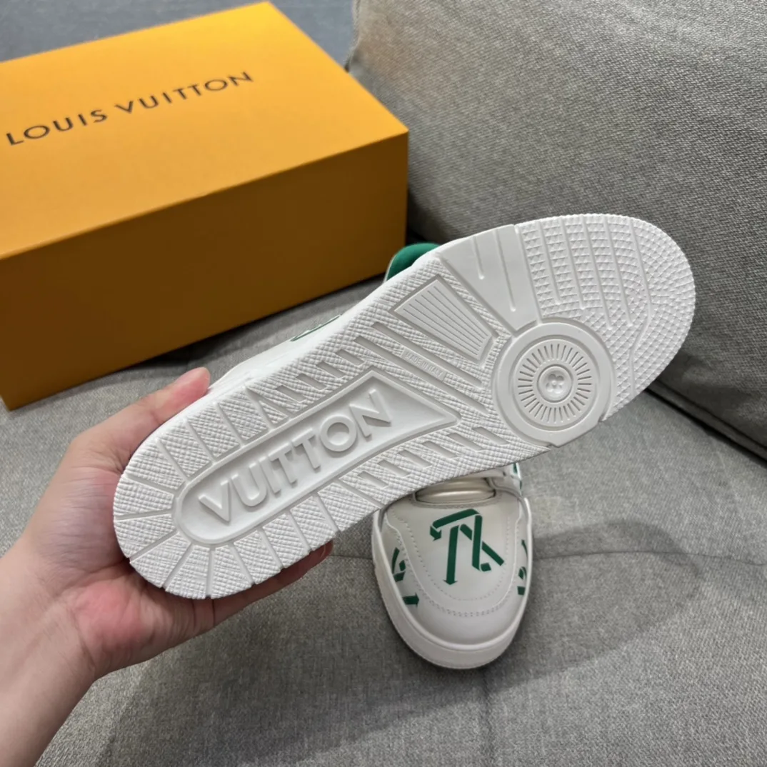 Louis Vuitton LV Trainer Sneaker Green LV 1AAGXF - Image 9
