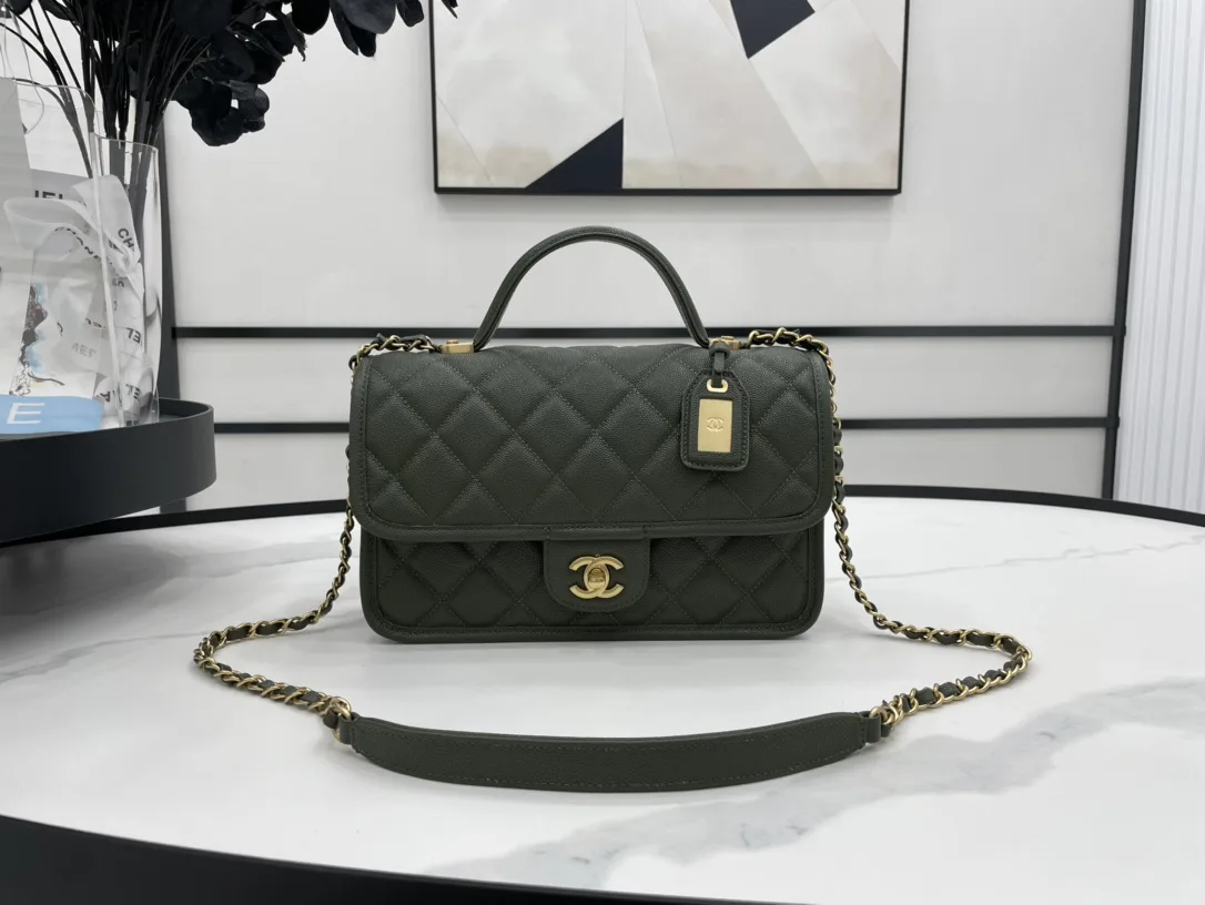 Chanel AS3653 22K