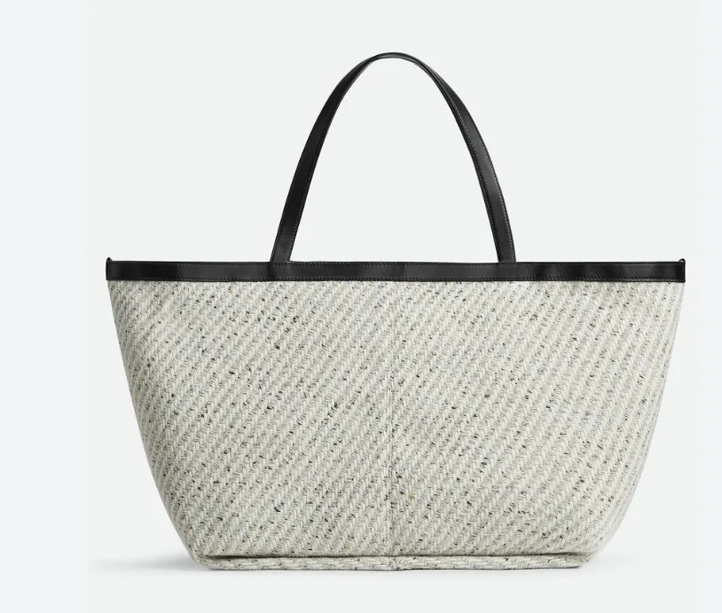 Bottega Veneta Large Flip Flap Bag - 15 Inches/ - Image 3