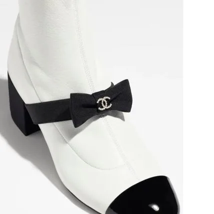 Chanel Short Boots White And Black - Image 7