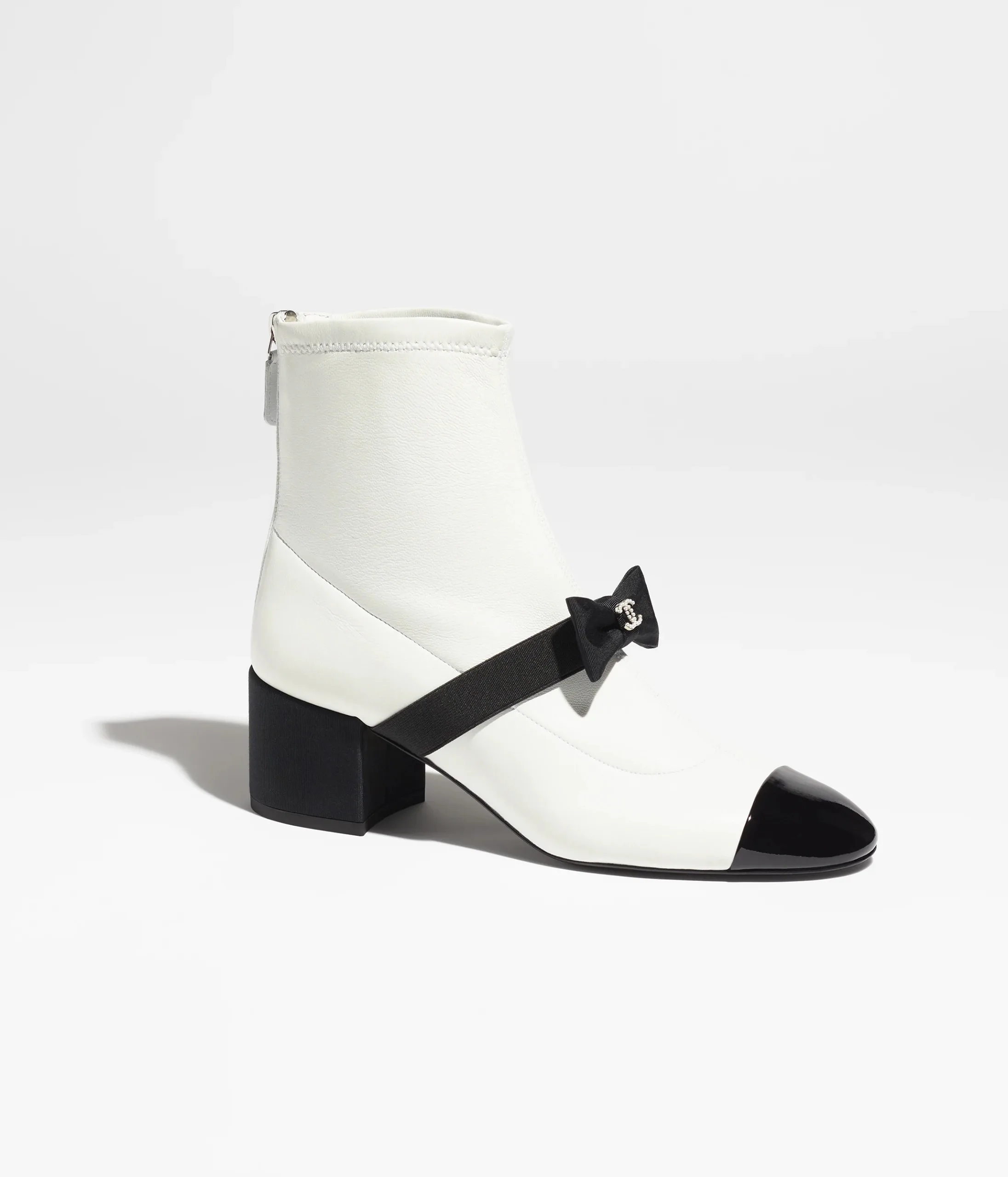 Chanel Short Boots White And Black - Image 4