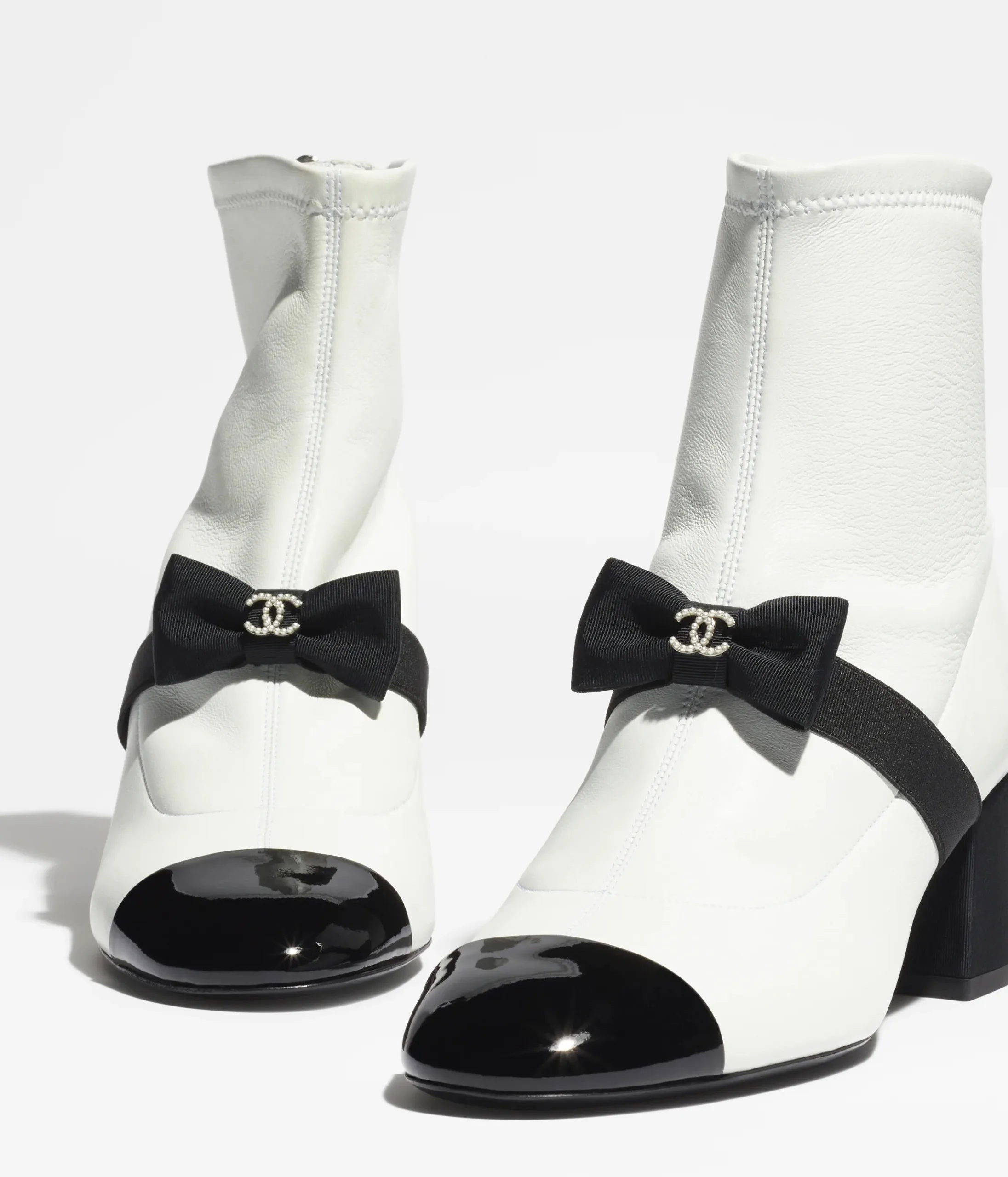 Chanel Short Boots White And Black - Image 3