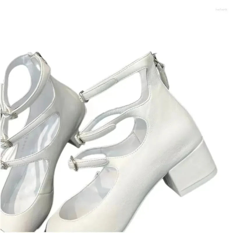 Alternative view of Mary Janes White