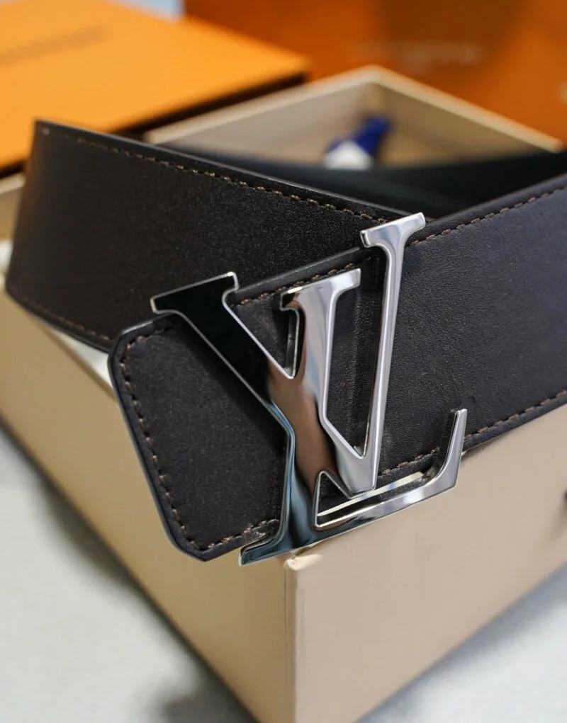 Louis Vuitton LV Initiales Belt Black - Image 6