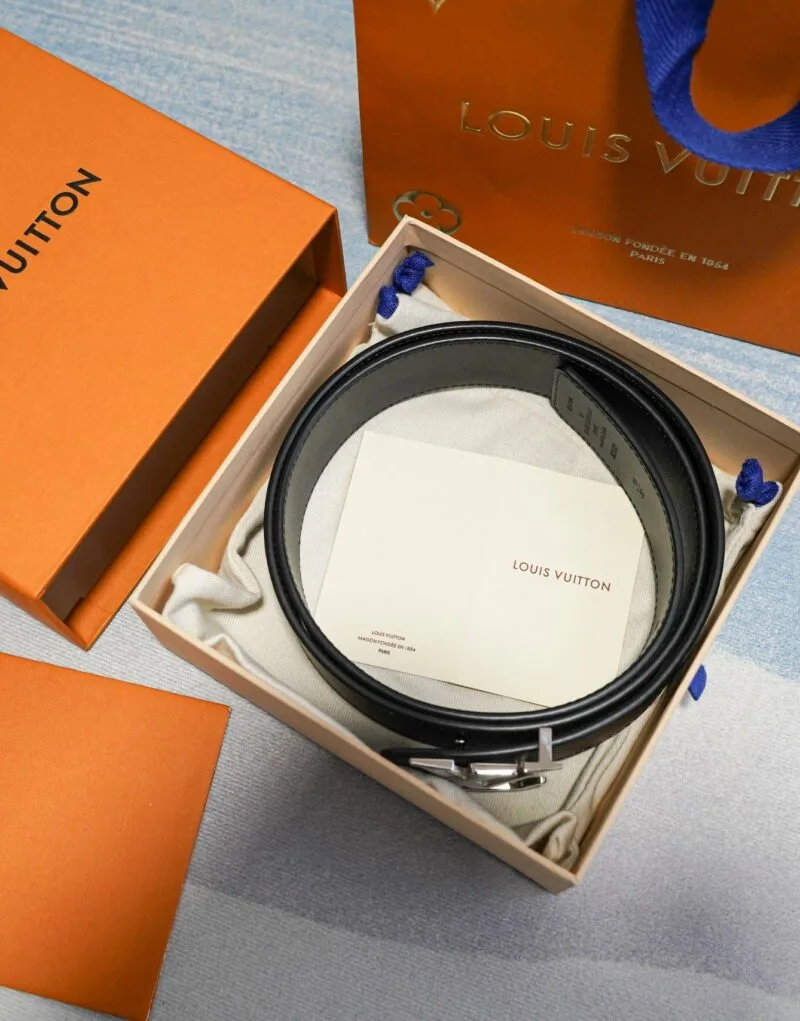 Louis Vuitton LV Initiales Belt Black - Image 5